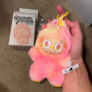 AUTHENTIC Pop Mart The Monsters V3 Big Into Energy Plush Labubu Loyalty Pink